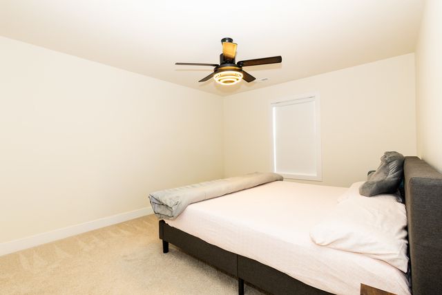 1112 Bell Grove Lane, Bloomington, IL 61705