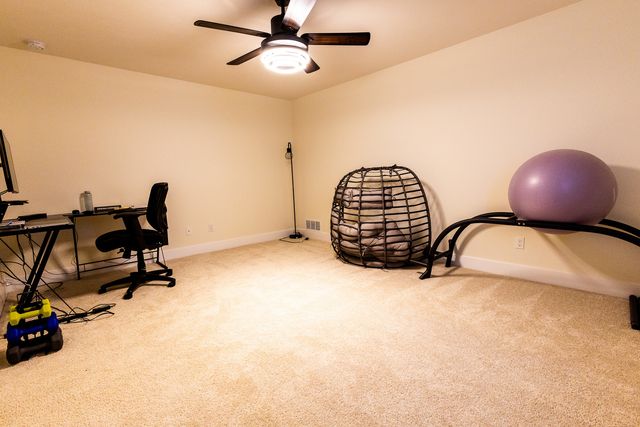 1112 Bell Grove Lane, Bloomington, IL 61705