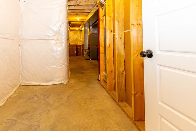 1112 Bell Grove Lane, Bloomington, IL 61705