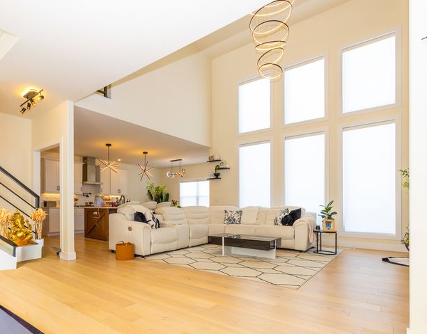 1112 Bell Grove Lane, Bloomington, IL 61705