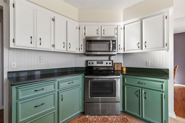7531 Banning Way, Inver Grove Heights, MN 55077