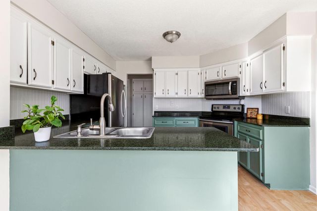 7531 Banning Way, Inver Grove Heights, MN 55077