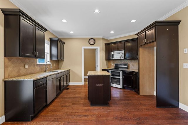 1550 Courtland Drive, Hixson, TN 37343