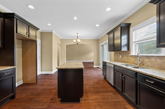 1550 Courtland Drive, Hixson, TN 37343