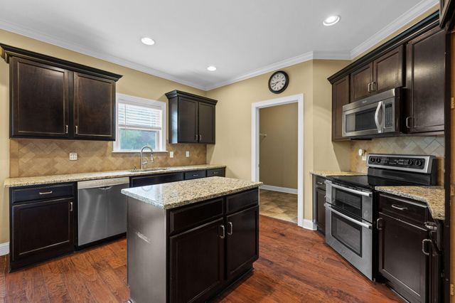 1550 Courtland Drive, Hixson, TN 37343