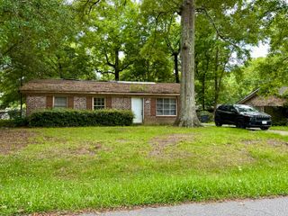 2615 Myrtis Lane, North Charleston, SC 29406