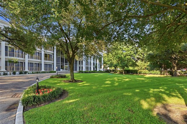 5050 Ambassador Way 112, Houston, TX 77056