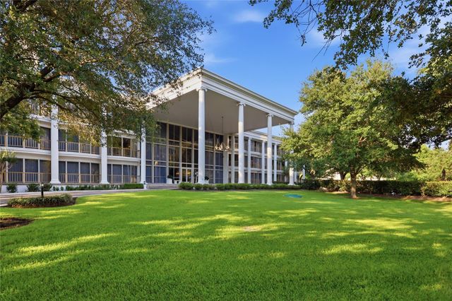 5050 Ambassador Way 112, Houston, TX 77056