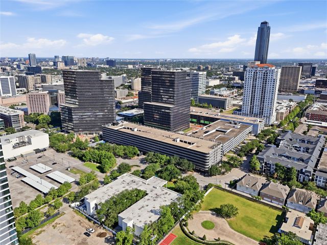 5050 Ambassador Way 112, Houston, TX 77056