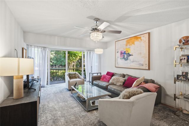 5050 Ambassador Way 112, Houston, TX 77056