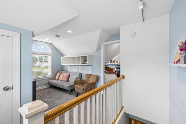 907 W Rusholme Street, Davenport, IA 52804