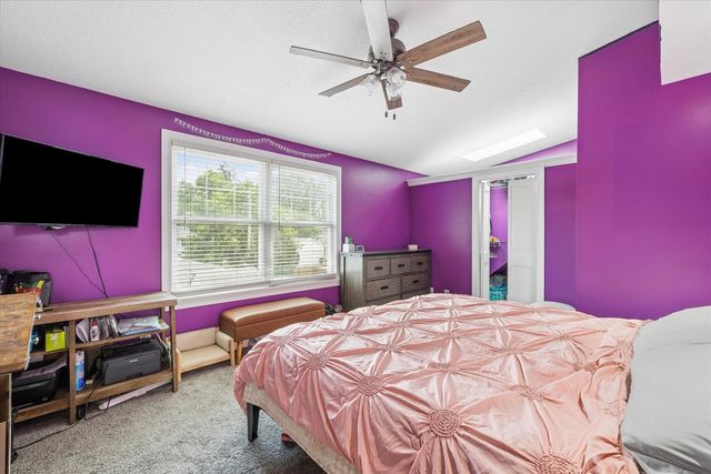 907 W Rusholme Street, Davenport, IA 52804