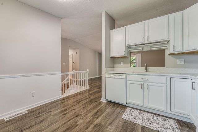 3752 Cypress Creek Drive, Columbus, OH 43228