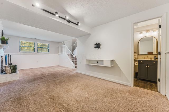 3752 Cypress Creek Drive, Columbus, OH 43228
