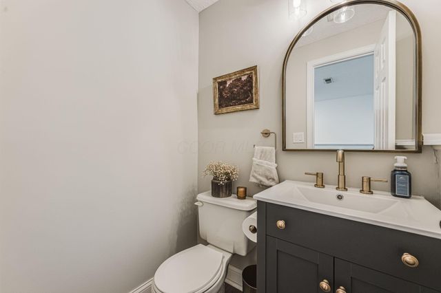 3752 Cypress Creek Drive, Columbus, OH 43228