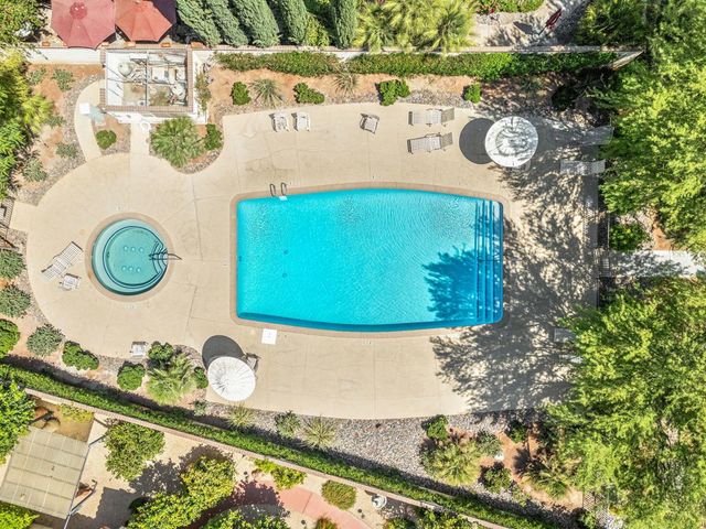 282 Serena Drive, Palm Desert, CA 92260