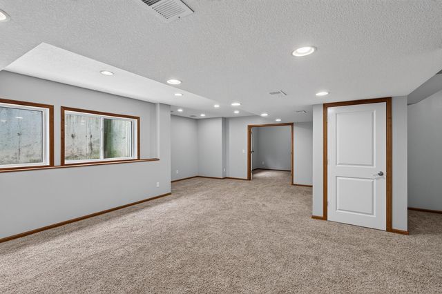 26814 Meadow Ridge Drive, Elko New Market, MN 55020