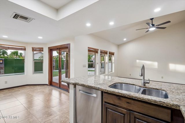 2202 E EGRET Court, Gilbert, AZ 85234