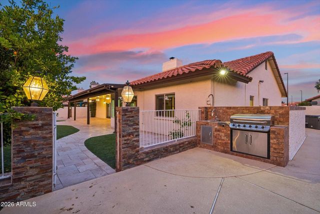 2202 E EGRET Court, Gilbert, AZ 85234