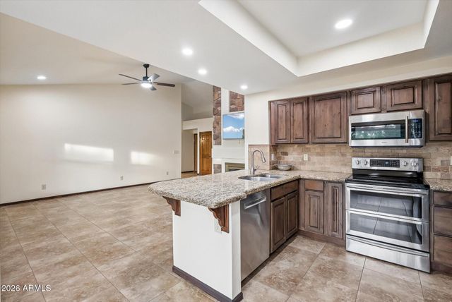 2202 E EGRET Court, Gilbert, AZ 85234