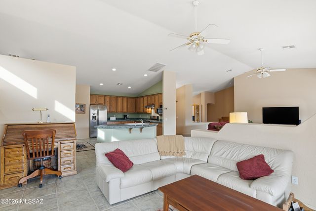 38511 S Lake Crest Drive, Tucson, AZ 85739