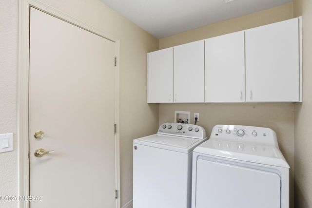 38511 S Lake Crest Drive, Tucson, AZ 85739