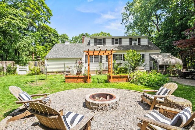 13 Provost Drive, Airmont, NY 10901