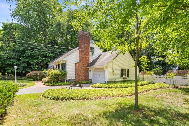 13 Provost Drive, Airmont, NY 10901