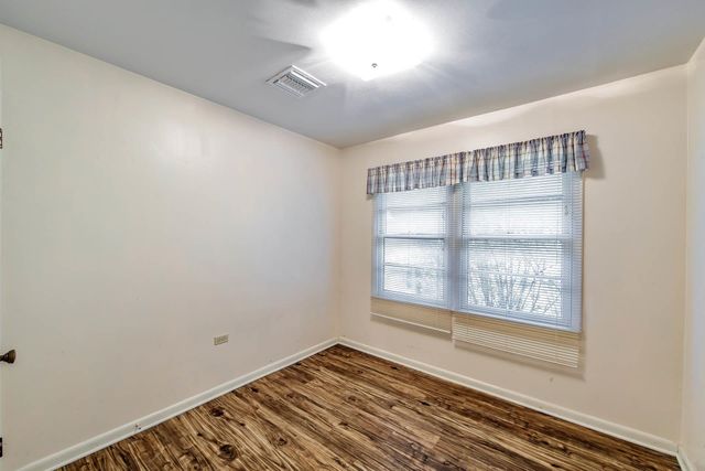 704 Collins Dr, Houma, LA 70364