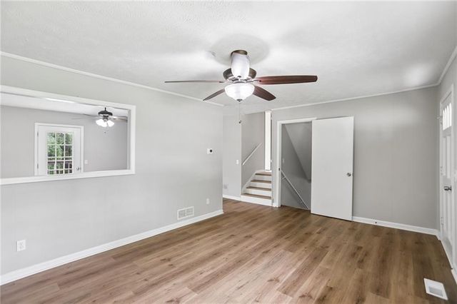 6041 Ridge Way, Douglasville, GA 30135