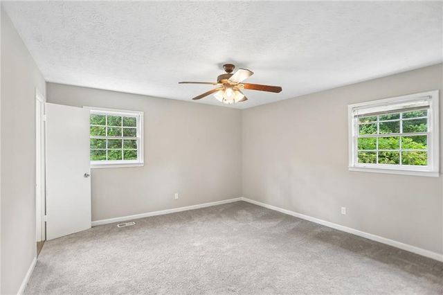 6041 Ridge Way, Douglasville, GA 30135