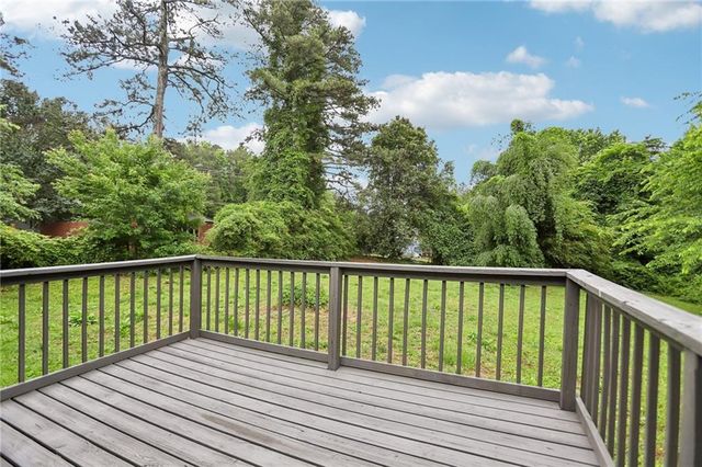 6041 Ridge Way, Douglasville, GA 30135