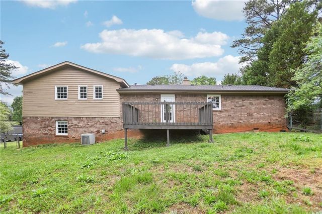 6041 Ridge Way, Douglasville, GA 30135