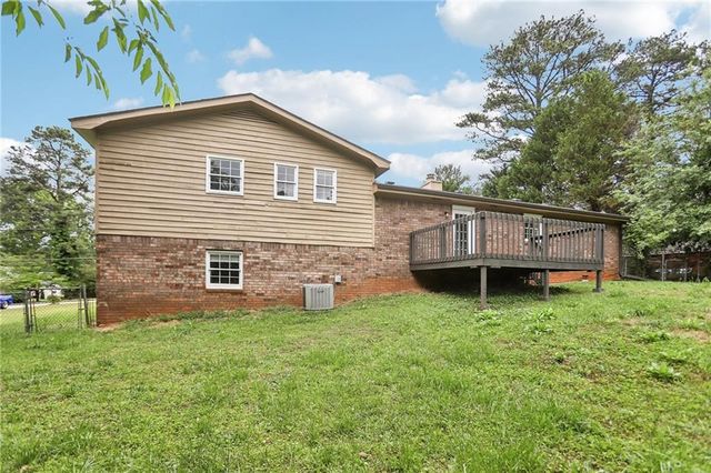 6041 Ridge Way, Douglasville, GA 30135