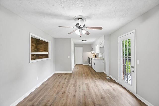 6041 Ridge Way, Douglasville, GA 30135