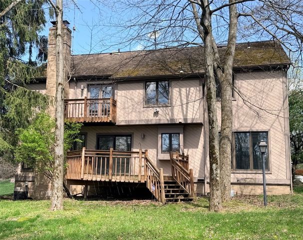 505 Colony Ct, Pine Twp, PA 15044