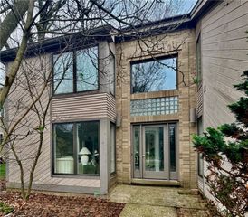 505 Colony Ct, Pine Twp, PA 15044