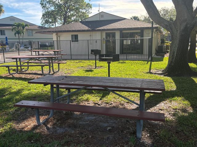 6447 Chasewood Drive C, Jupiter, FL 33458