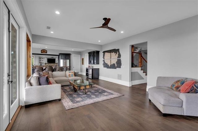 89 Somerset Lane, Cartersville, GA 30121