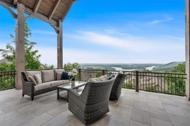 89 Somerset Lane, Cartersville, GA 30121