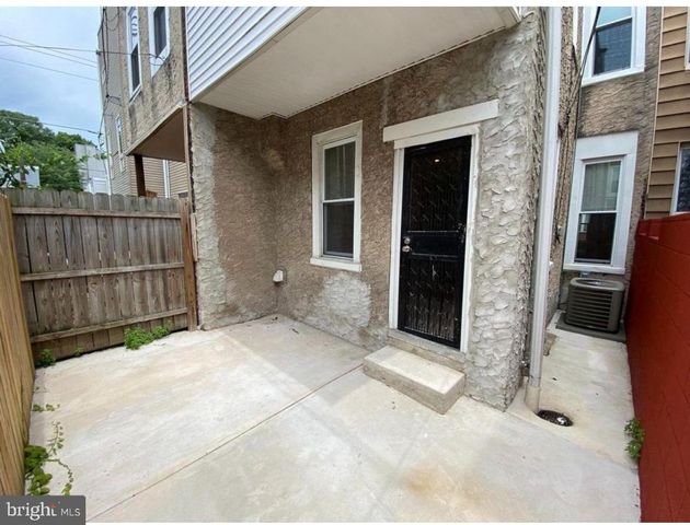 1246 S BONSALL ST, Philadelphia, PA 19146