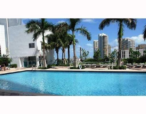 41 SE 5th St 911, Miami, FL 33131