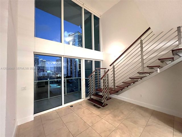 41 SE 5th St 911, Miami, FL 33131