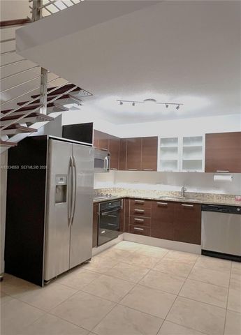 41 SE 5th St 911, Miami, FL 33131