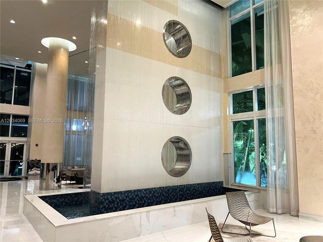 41 SE 5th St 911, Miami, FL 33131