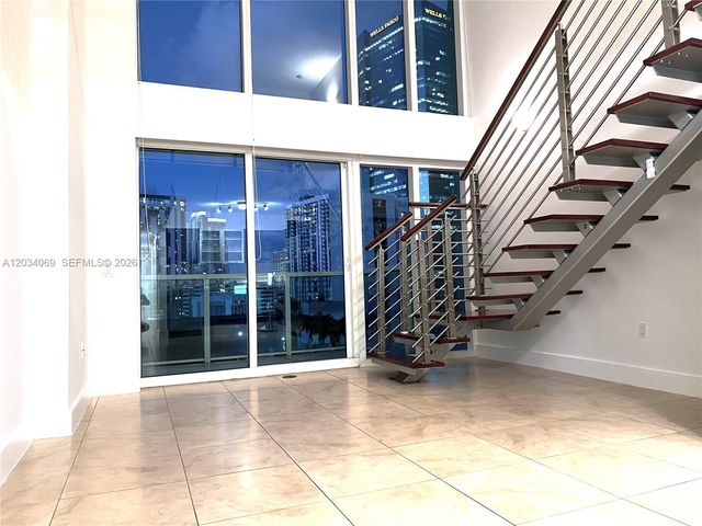 41 SE 5th St 911, Miami, FL 33131