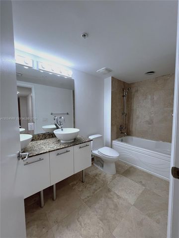 41 SE 5th St 911, Miami, FL 33131