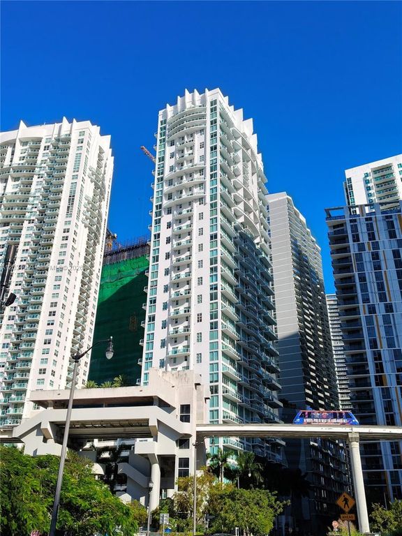41 SE 5th St 911, Miami, FL 33131