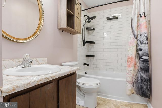 276 OAKBROOK DR, Felton, PA 17322