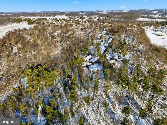 276 OAKBROOK DR, Felton, PA 17322